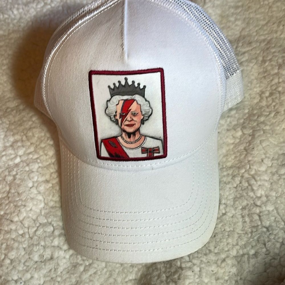 Yeomans Cask & lion hat